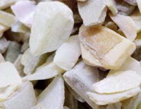 pale whitish herb pieces of Nacre