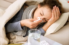Postpartum periodical cold and fever