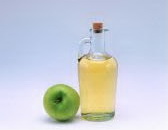 Apple cider vinegar and green apple