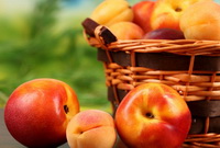 The health benefits of peach and its nutritional values.