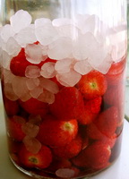 Strawberry vinegar